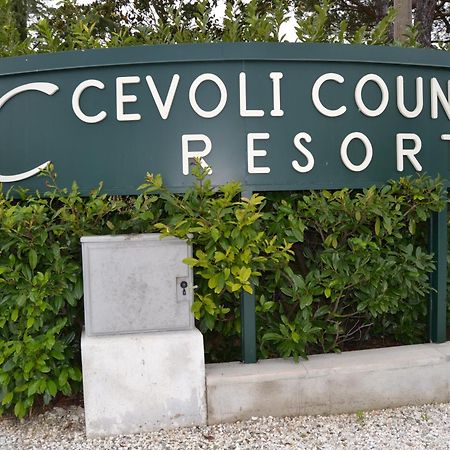 Cevoli Country Resort Lari Εξωτερικό φωτογραφία