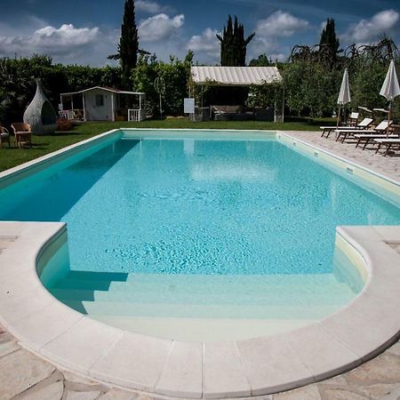 Cevoli Country Resort Lari Εξωτερικό φωτογραφία
