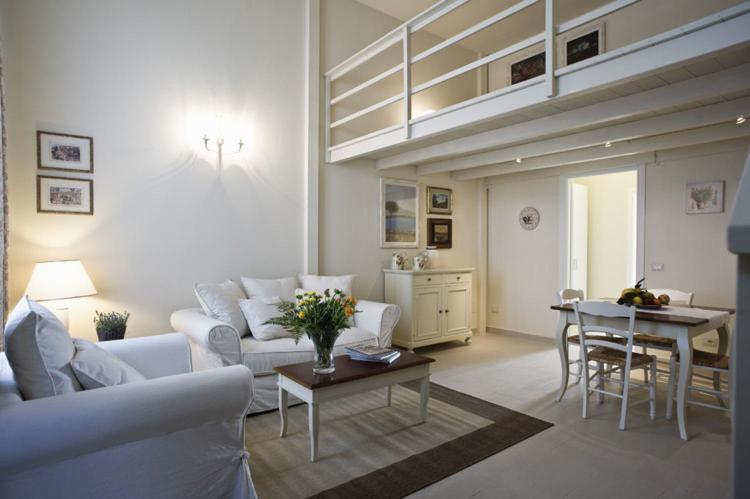 Cevoli Country Resort Lari Εξωτερικό φωτογραφία