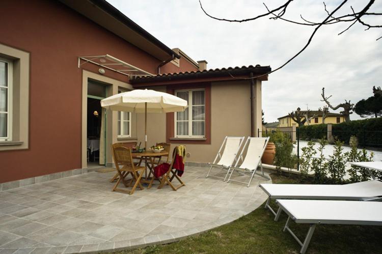 Cevoli Country Resort Lari Εξωτερικό φωτογραφία