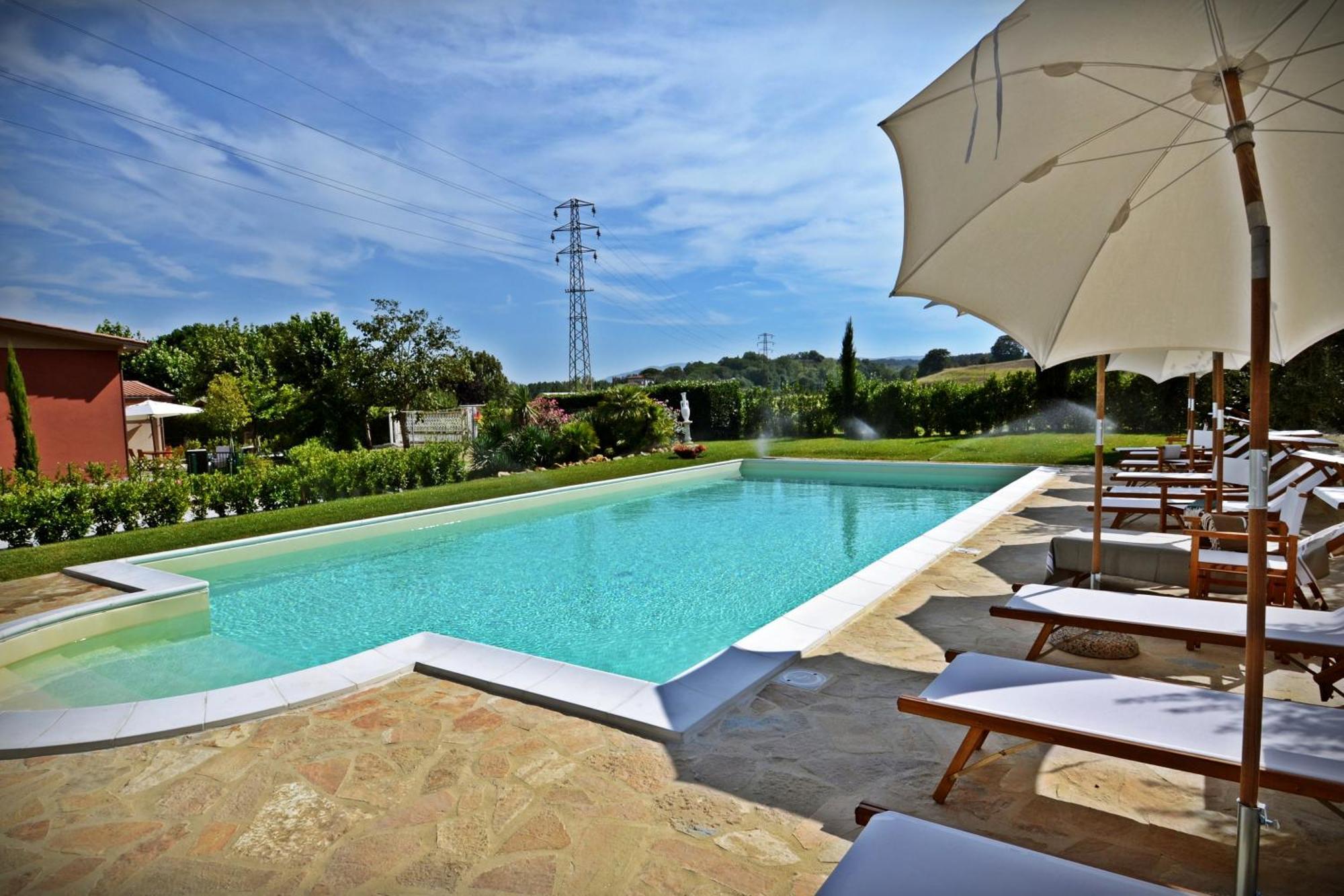 Cevoli Country Resort Lari Εξωτερικό φωτογραφία
