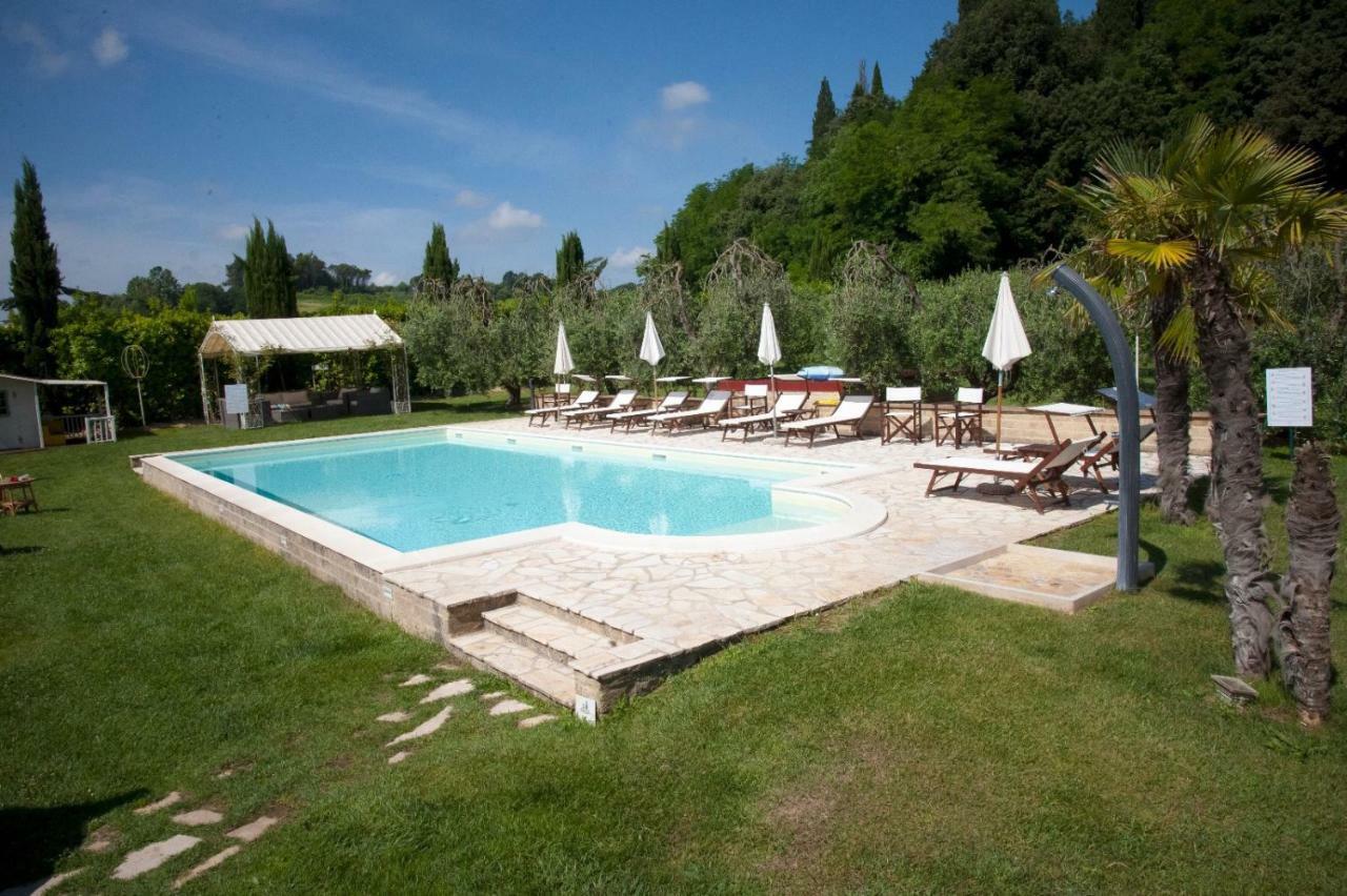 Cevoli Country Resort Lari Εξωτερικό φωτογραφία