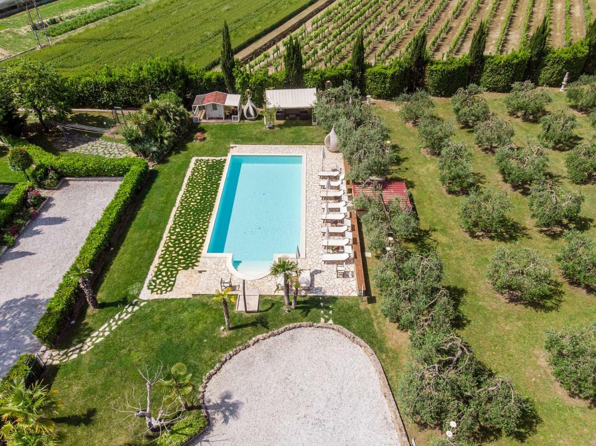 Cevoli Country Resort Lari Εξωτερικό φωτογραφία