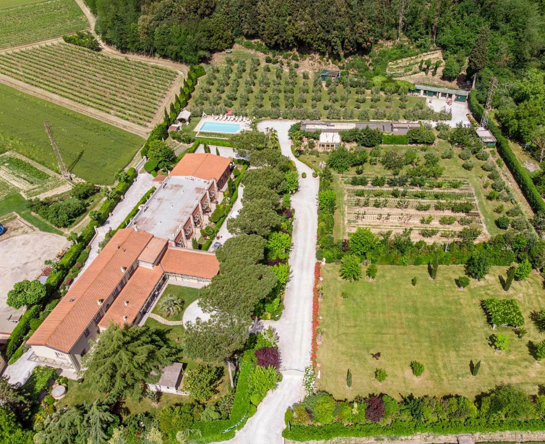 Cevoli Country Resort Lari Εξωτερικό φωτογραφία